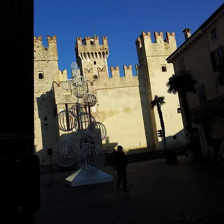 Debora Maison Nyaraló Sirmione