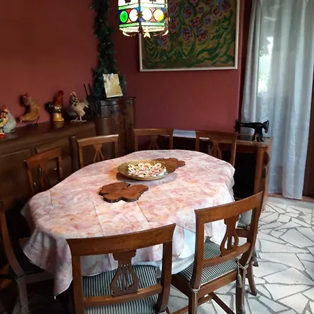 בית נופש Debora Maison סירמיונה