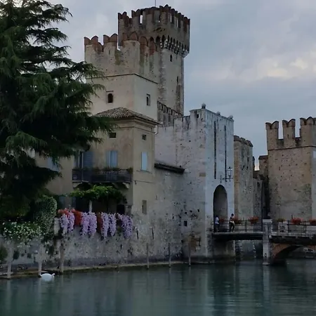 Debora Maison Tatil Evi Sirmione